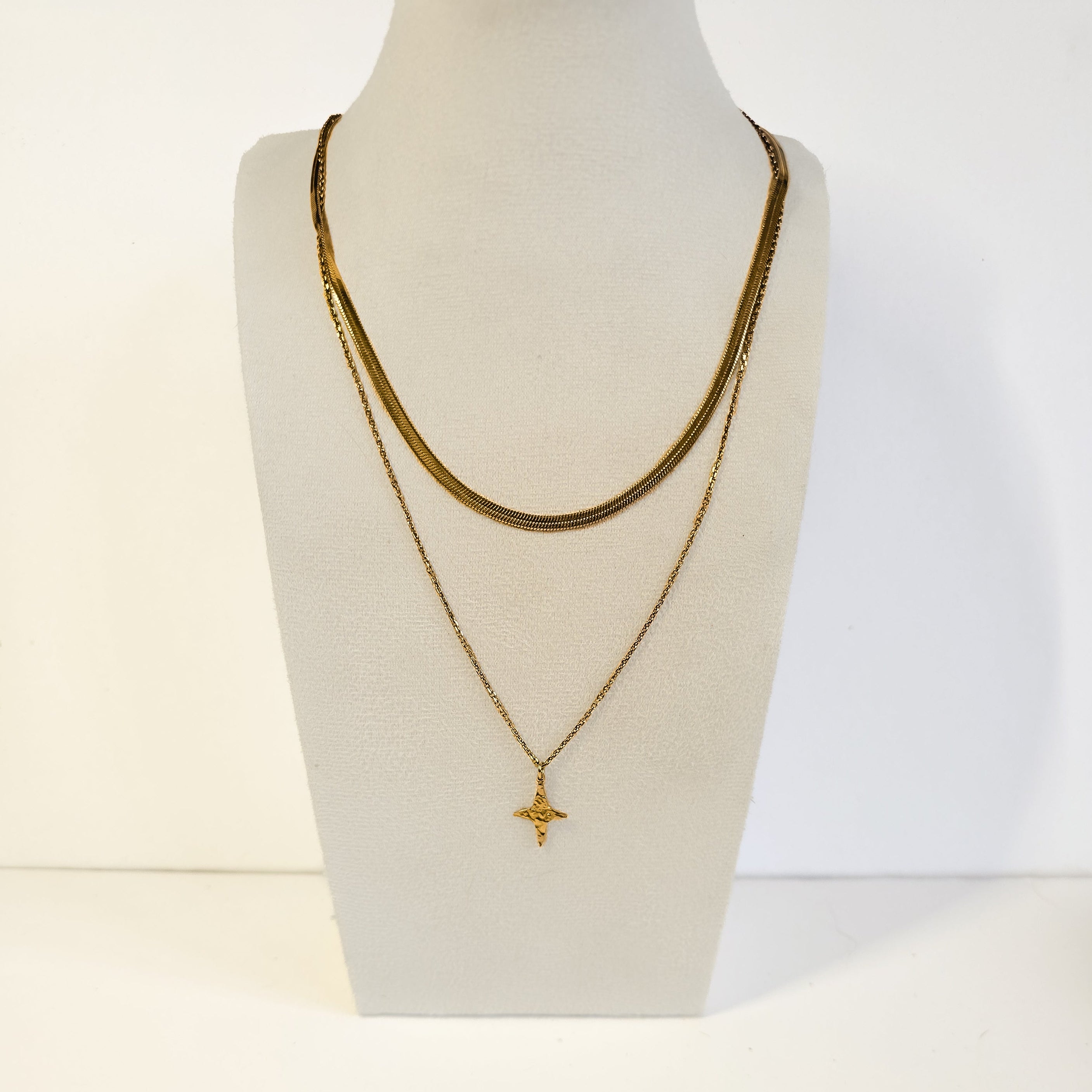 Collier double rang en acier inoxydable doré avec chaîne plate et pendentif étoile, Clyvia Bijoux
